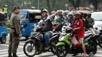 Lalin Sekitar Monas Buka-Tutup Selama Parade Karnaval Asian Games