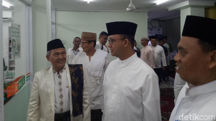 Anies-Sandi Hadiri Peresmian Gedung PWNU DKI