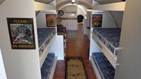 Begini nih kamar tidurnya. Bisa dilengkapi 4 kasur. Istimewa/Atlas Survival Shelter/Barcroft. Dailymail.