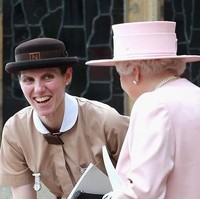 Di Inggris, ada akademi khusus yang mengajarkan para murid untuk menjadi pengasuh yang baik. Turrion pun menimba ilmu di salah satu sekolah terbaik selama empat tahun yang berbiaya 15 ribu poundersterling atau sekitar Rp 282 jutaan per tahun. Tak hanya soal mengasuh, calon nanny lulusan Norland juga telah berbekal ilmu anak dari University of Gloucestershire. Foto: Dok. Getty Images