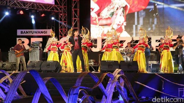 Kla Project, Yura Yunita dan Jaz Hayat bius warga/