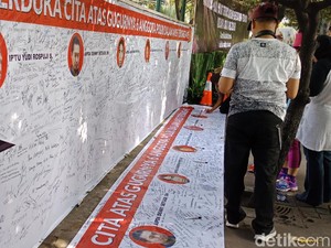 Ini Tanda Simpati Warga ke Brimob Korban Teroris di Spanduk CFD
