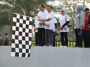 Parade 100 Hari Menuju Asian Games 2018 Digelar di Monas