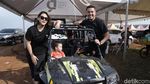 Sissy dan Rifat Sungkar Turunkan Hobi Otomotif ke Anak