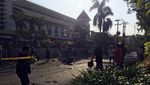 Foto-Foto Bom Gereja di Surabaya