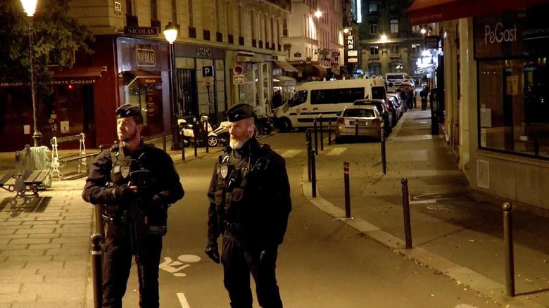 Penikaman di Paris, Polisi Selidiki Latar Belakang Pria Chechnya Penikaman di Paris, Polisi Selidiki Latar Belakang Pria Chechnya