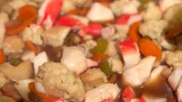Kangen cap cay, @dapukuistanaku di Washington, Amerika Serikat membuat sendiri cap cay untuk makan siang. Bedanya ada irisan crab stick sebagai pelengkapnya. Kreatif ya! Foto: Istimewa