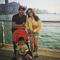 Kembar dengan Rafathar, sepatu Raffi Ahmad juga berasal dari Balenciaga seharga US$ 750 atau Rp 10 jutaan. Foto: Dok. Instagram/@raffinagita1717