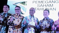 Rapat Umum Pemegang Saham Tahunan (RUPST) dihadiri oleh Wakil Direktur Utama PT Pembangunan Jaya Ancol Tbk Teuku Sahir Syahali, Direktur Utama Paul Tehusijarana, Komisaris Independen KRMH Daryanto Mangoenpratolo Yosodiningrat, dan Direktur Independen Daniel Nainggolan.