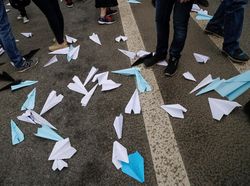 Warga Rusia Demo Pemblokiran Telegram