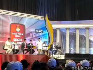 Sudrajat-Syaikhu Pamer Kaus 2019GantiPresiden, Penonton Emosional