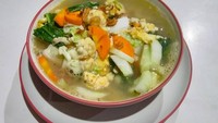 Ada dua versi cap cay, kuah dan goreng. Kali ini @instamizan mencicip cap cay dengan kuah yang royal. Tinggal tambah nasi hangat agar lebih nikmat. Foto: Istimewa