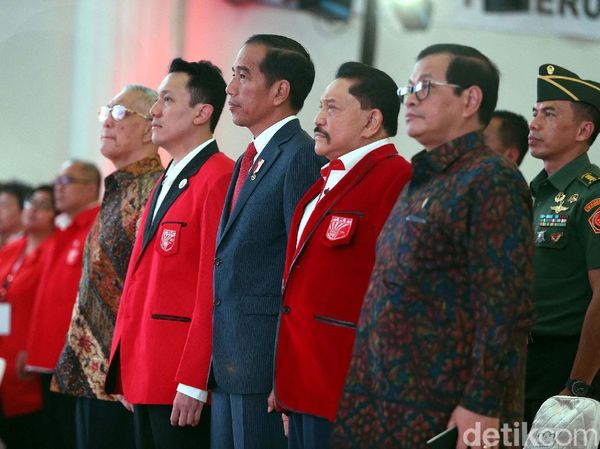 Jokowi Hadiri KLB PKPI di Cipayung