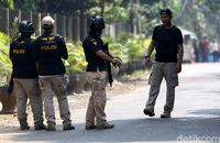  Polisi Jaga Gereja Santa Anna