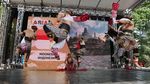 Foto: Bule-bule Pakai Baju Tradisional Indonesia