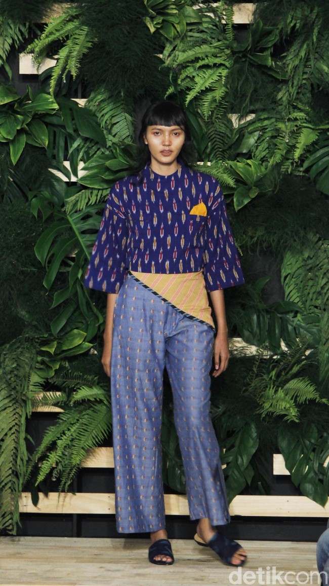 Fashion show Ikat Indonesia by Didiet Maulana yang bertajuk Mentari di Hotel Monopoli, Kemang, Jakarta, Selasa [8/5/2018]. Foto: Mohammad Abduh/Wolipop