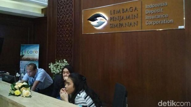 Likuiditas Ketat Industri Perbankan dan OJK yang Tetap Tenang