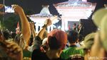 Foto: Aksi Warga Surabaya Nyalakan Lilin Bersatu Lawan Teroris