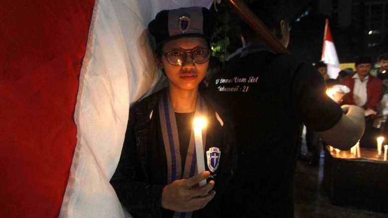 Menjaga Kewarasan, Membuang Prasangka, dan Bersikap Empatik Menjaga Kewarasan, Membuang Prasangka, dan Bersikap Empatik