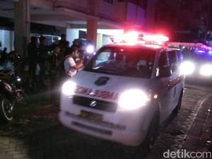 Jasad Teroris Sidoarjo Anton, Istri dan Anak Dibawa ke RS Bhayangkara