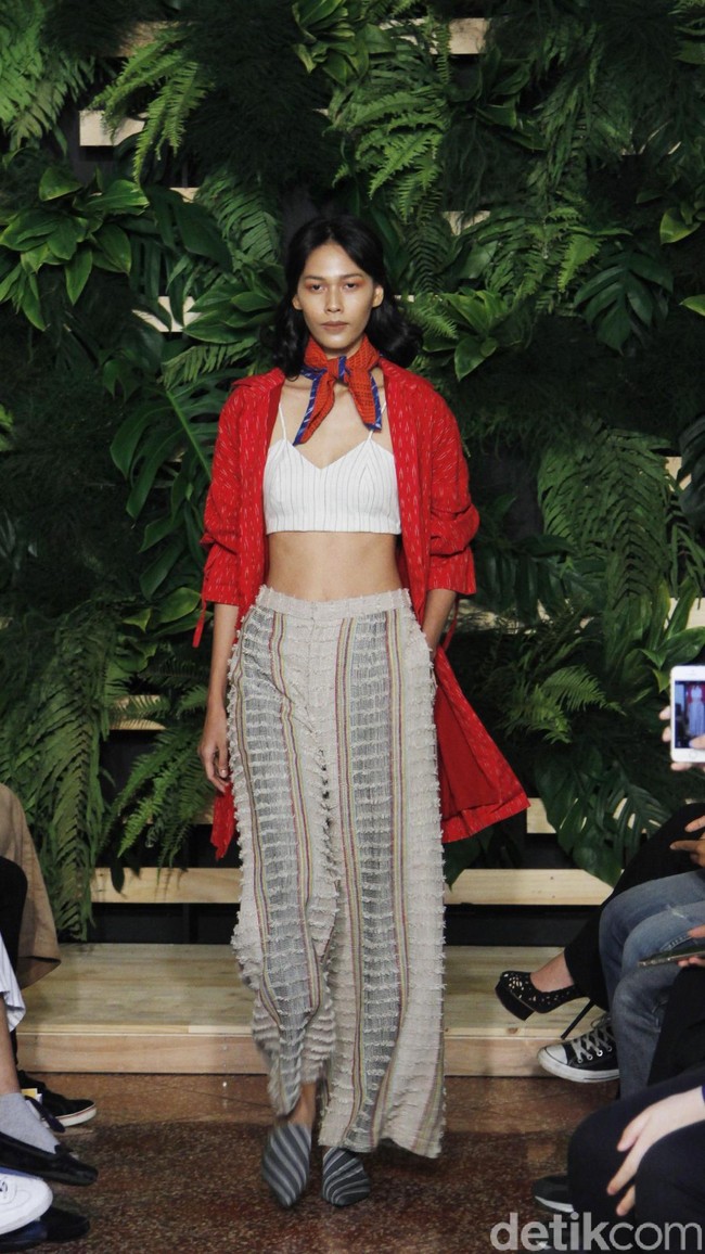 Fashion show Ikat Indonesia by Didiet Maulana yang bertajuk Mentari di Hotel Monopoli, Kemang, Jakarta, Selasa [8/5/2018]. Foto: Mohammad Abduh/Wolipop