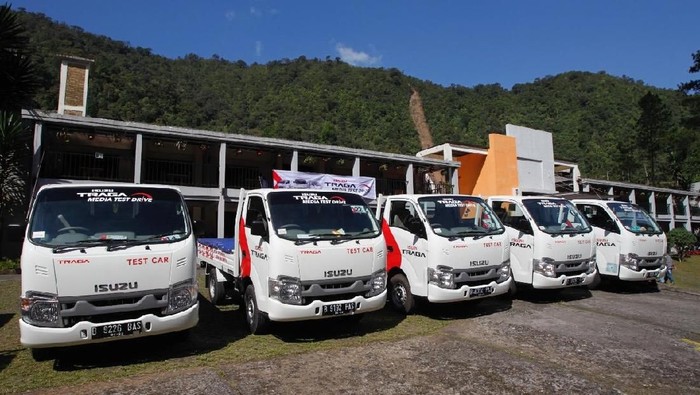 Isuzu Traga hadir untuk para pengusaha di Indonesia.