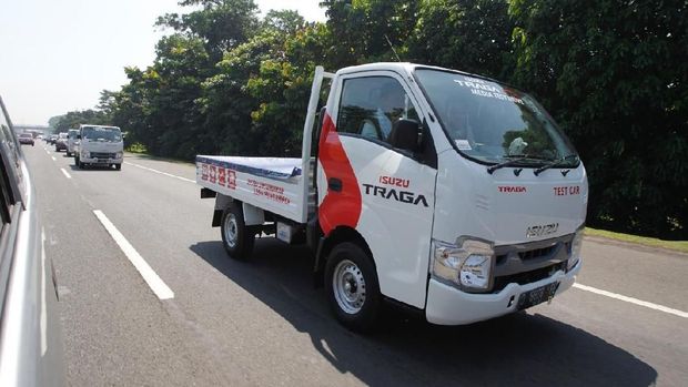 Isuzu Traga hadir untuk para pengusaha di Indonesia.