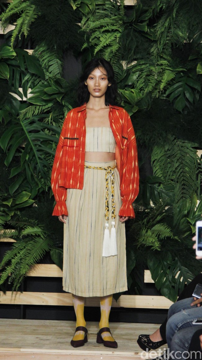 Fashion show Ikat Indonesia by Didiet Maulana yang bertajuk Mentari di Hotel Monopoli, Kemang, Jakarta, Selasa [8/5/2018]. Foto: Mohammad Abduh/Wolipop