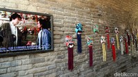 Ada juga lorong dengan topeng-topeng tergantung yang muncul di film Journey to the West: Conquering the Demons. Film ini juga dibintangi oleh Stephen Chow. (Wahyu/detikTravel)