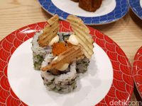 Tom Sushi: Jajan 'Flower Sushi' dan Sushi Volcano Mulai dari Rp 15.000