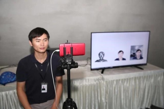 Panggilan video 5G Oppo. Foto: istimewa Panggilan video 5G Oppo. Foto: istimewa