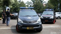 Seorang polisi mengatakan kedatangan polisi ke gereja tersebut karena ada informasi adanya ancaman bom.