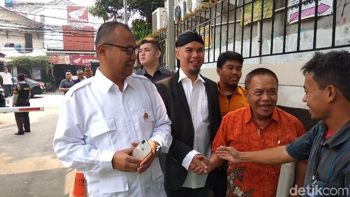 Ahmad Dhani Santai Hadapi Sidang Putusan Sela