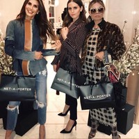 Alexa pun punya cukup banyak pengikut di Instagram. Selain liburan mewah, ia kerap memamerkan gaya busana stylish dan branded. Foto: Instagram @alexakdell