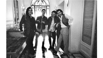 Arctic Monkeys merilis album terbaru berjudul Tranquility Base Hotel & Casino, sekaligus menjadi yang pertama sejak lima tahun terakhir. Foto: istimewa