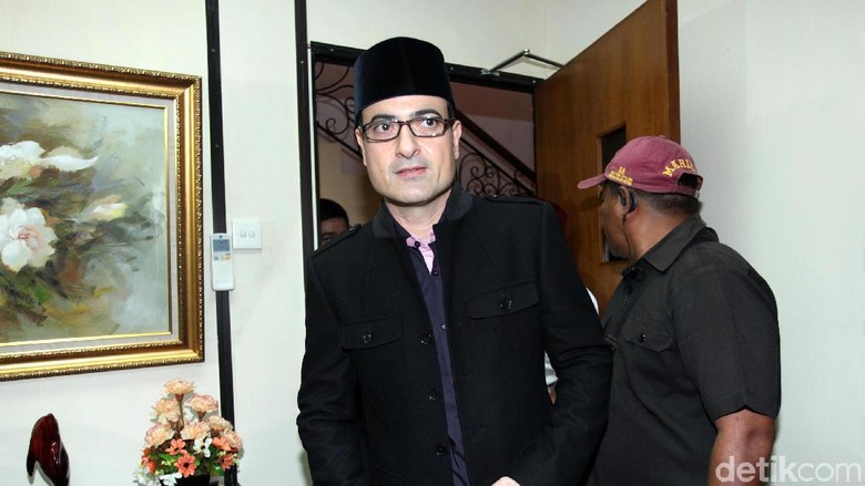 Sam Aliano Jadi Tersangka Kasus Cuitan Nikita Mirzani Sam Aliano Jadi Tersangka Kasus Cuitan Nikita Mirzani