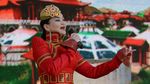 Foto: Bule-bule Pakai Baju Tradisional Indonesia