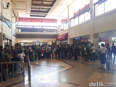 Pasca Teror Bom, Kondisi Bandara Juanda Terkini Masih Normal Pasca Teror Bom, Kondisi Bandara Juanda Terkini Masih Normal
