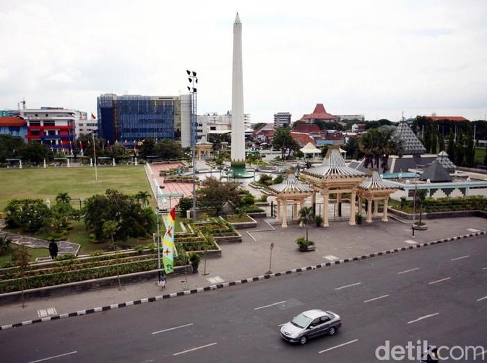 Monumen Tugu Pahlawan Surabaya