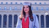 Tasya Kamila baru saja menyelesaikan program magister di bidang studi Administrasi Publik di Columbia University. (Dok. Instagram/tasyakamila)