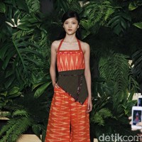 Fashion show Ikat Indonesia by Didiet Maulana yang bertajuk Mentari di Hotel Monopoli, Kemang, Jakarta, Selasa [8/5/2018]. Foto: Mohammad Abduh/Wolipop
