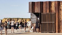 Tempatnya yang unik, membuat kafe ini tidak pernah sepi dari pengunjung. Banyak orang yang datang ke pantai Torquay untuk berkunjung ke kafe ini. Foto: Istimewa