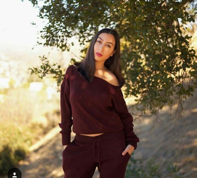 Saya bisa membeli mobil baru secara tunai dan membayar utang-utangku, kata Jessica seperti dikutip dari Barcroft. Foto: dok. Instagram