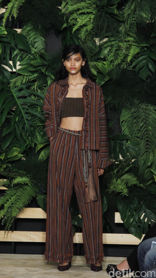 Fashion show Ikat Indonesia by Didiet Maulana yang bertajuk Mentari di Hotel Monopoli, Kemang, Jakarta, Selasa [8/5/2018]. Foto: Mohammad Abduh/Wolipop