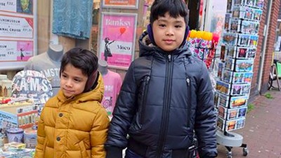 Karan dan Neel, Kakak-Adik Jagoan Ciliknya Bunga Zainal