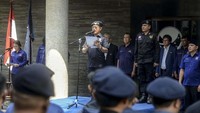 Di kantor pusat Nasdem, apel siaga melawan terorisme dipimpin langsung oleh Ketua DPP bidang Hubungan Antar Daerah Syahrul Yasin Limpo. Foto: dok. Nasdem