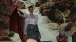 Foto: Bule-bule Pakai Baju Tradisional Indonesia
