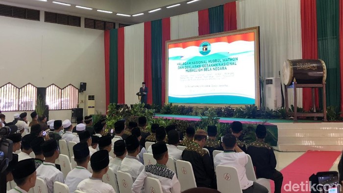 Hadiri Gerakan Bela Negara, Jokowi Ungkit Bom di Surabaya