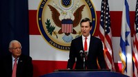 Bentrokan ini pecah saat hari pembukaan Kedutaan Besar Amerika Serikat (Kedubes AS) di Yerusalem yang digelar 14 Mei ini. Pembukaan Kedubes AS di Yerusalem digelar bertepatan dengan 70 tahun peringatan berdirinya Israel. Foto: REUTERS/Ronen Zvulun