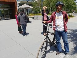 Pemuda Riau Pegawai Google Amerika & Ontel Kesayangannya